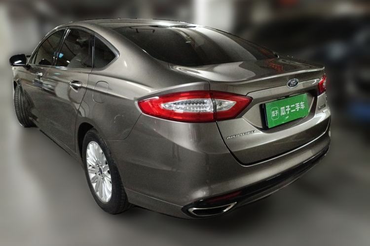 Used Ford Mondeo 2013 2.0L GTDi 200 Luxury Model Rear Left 45 Deg