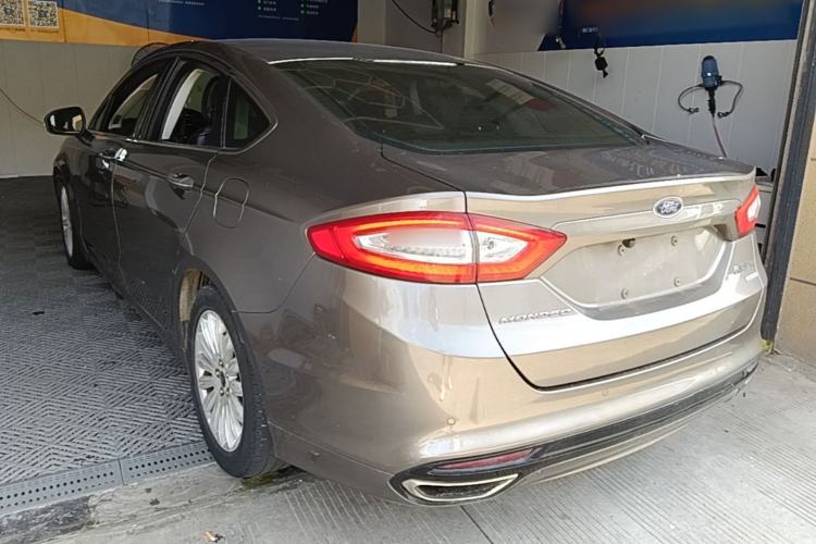 Used Ford Mondeo 2013 2.0L GTDi 200 Fashion Edition Rear Left 45 Deg