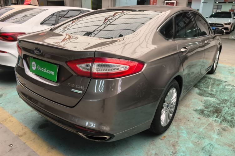 Used Ford Mondeo 2013 2.0L GTDi 200 Fashion Edition Rear Right 45 Deg
