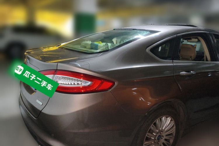Used Ford Mondeo 2013 2.0L GTDi 200 Luxury Model Rear Right 45 Deg