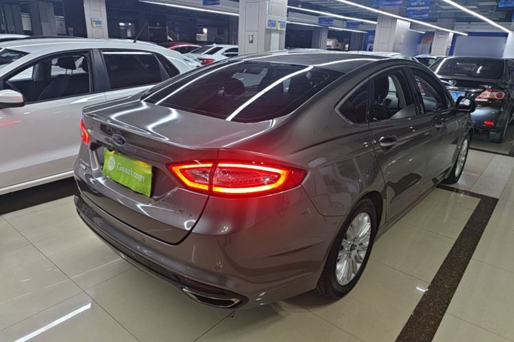 Used Ford Mondeo 2013 2.0L GTDi 200 Fashion Edition Rear Right 45 Deg