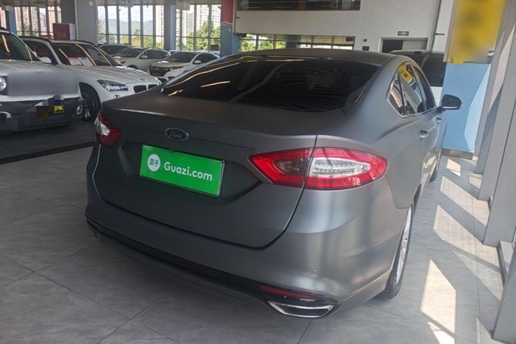 Used Ford Mondeo 2013 2.0L GTDi 200 Luxury Model Rear Right 45 Deg