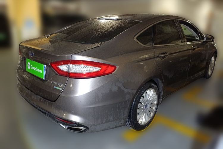 Used Ford Mondeo 2013 2.0L GTDi 200 Luxury Model Rear Right 45 Deg