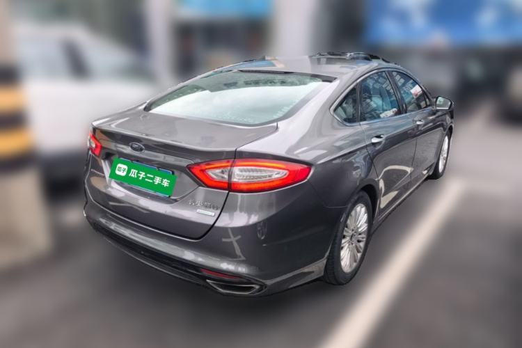 Used Ford Mondeo 2013 2.0L GTDi 200 Luxury Model Rear Right 45 Deg