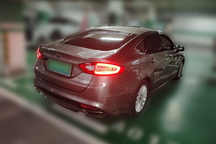 Used Ford Mondeo 2013 2.0L GTDi 200 Fashion Edition Rear Right 45 Deg