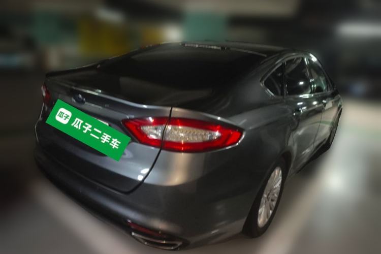 Used Ford Mondeo 2013 2.0L GTDi 200 Fashion Edition Rear Right 45 Deg