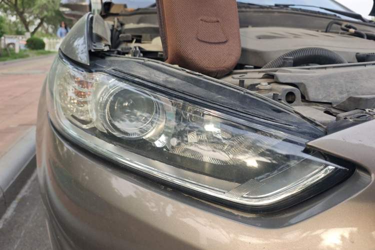 Used Ford Mondeo 2013 1.5L GTDi180 Fashion Edition Right Front Headlight