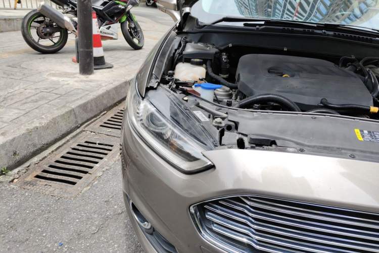 Used Ford Mondeo 2013 1.5L GTDi180 Fashion Edition Right Front Headlight