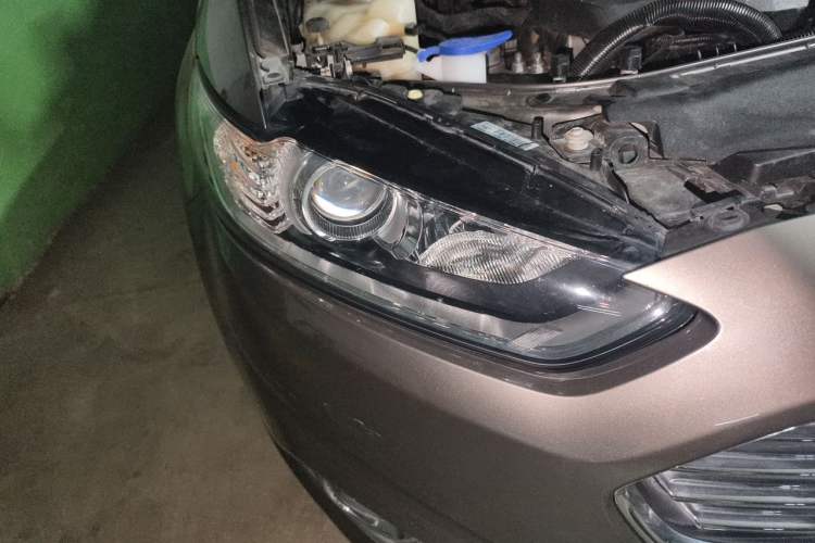 Used Ford Mondeo 2013 1.5L GTDi180 Fashion Edition Right Front Headlight
