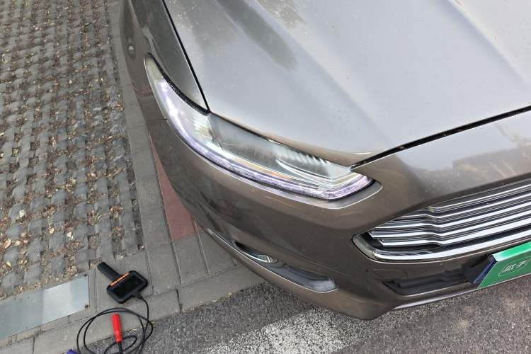Used Ford Mondeo 2013 1.5L GTDi180 Fashion Edition Right Front Headlight