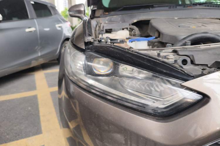 Used Ford Mondeo 2013 1.5L GTDi180 Fashion Edition Right Front Headlight