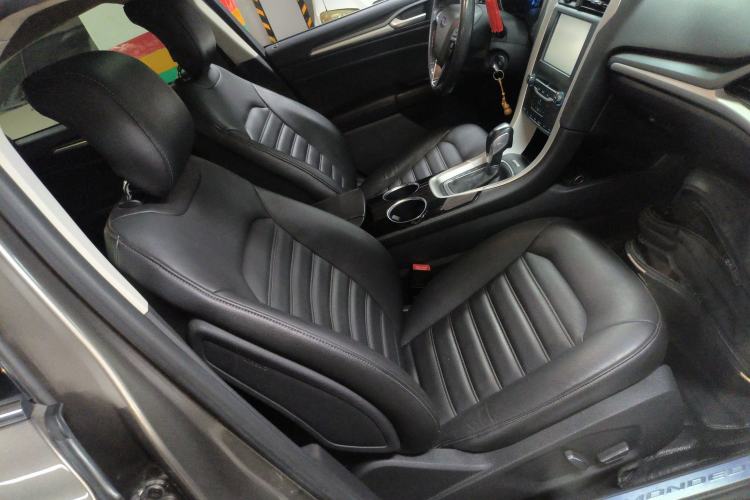 Used Ford Mondeo 2013 1.5L GTDi180 Fashion Edition Right Front Seat