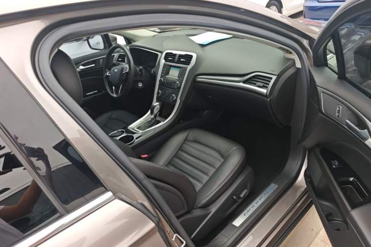 Used Ford Mondeo 2013 1.5L GTDi180 Fashion Edition Right Front Seat