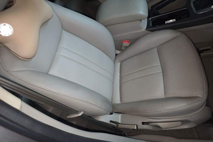 Used Ford Mondeo 2013 2.3L Fashion Edition Right Front Seat