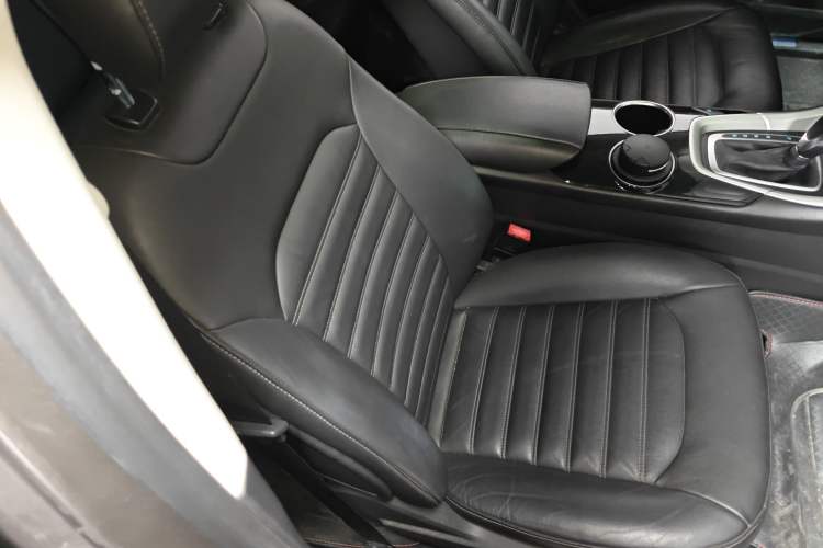 Used Ford Mondeo 2013 1.5L GTDi180 Fashion Edition Right Front Seat