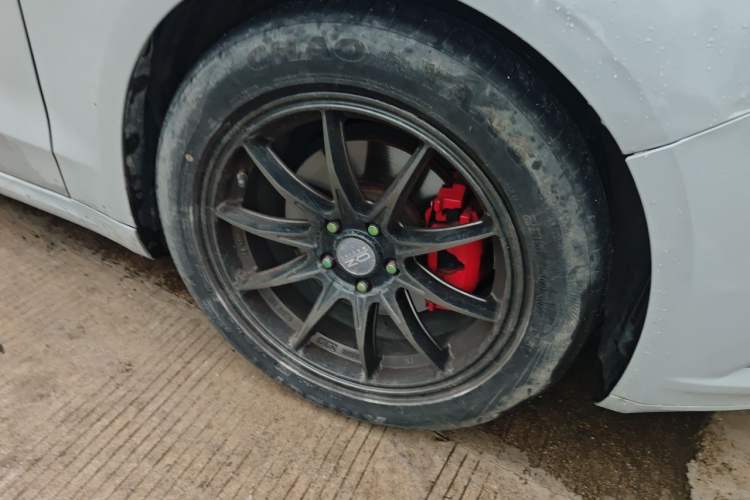 Used Ford Mondeo 2013 1.5L GTDi180 Fashion Edition Right Front Wheel Hub