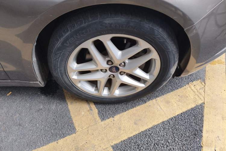 Used Ford Mondeo 2013 1.5L GTDi180 Fashion Edition Right Front Wheel Hub