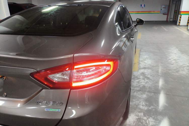 Used Ford Mondeo 2013 1.5L GTDi180 Fashion Edition Right Rear Taillight