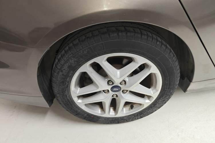 Used Ford Mondeo 2013 1.5L GTDi180 Fashion Edition Right Rear Wheel Hub