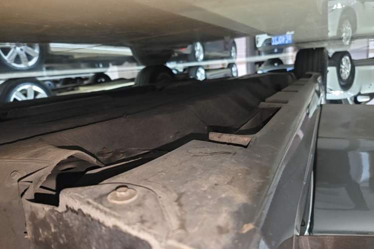 Used Ford Mondeo 2013 2.0L GTDi 200 Fashion Edition Right Side Sill