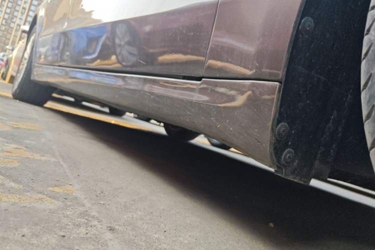 Used Ford Mondeo 2013 2.0L GTDi 200 Fashion Edition Right Side Sill