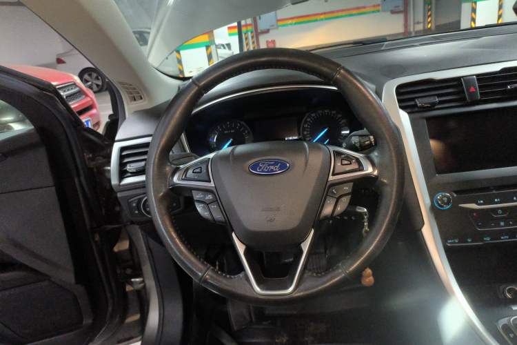 Used Ford Mondeo 2013 1.5L GTDi180 Fashion Edition Steering Wheel
