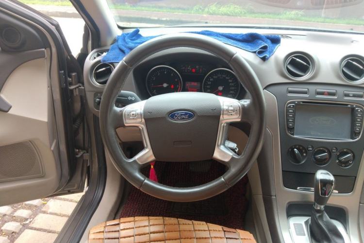 Used Ford Mondeo 2013 2.3L Fashion Edition Steering Wheel