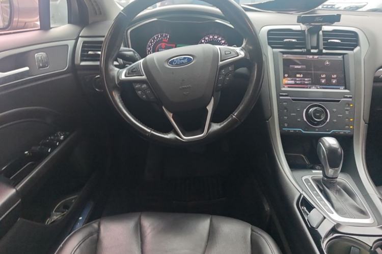 Used Ford Mondeo 2013 2.0L GTDi240 Luxury Sport Model Steering Wheel