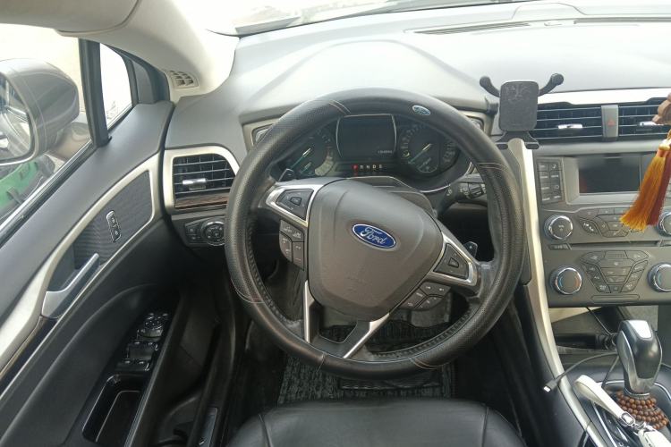 Used Ford Mondeo 2013 2.0L GTDi 200 Fashion Edition Steering Wheel