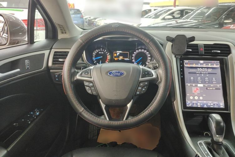 Used Ford Mondeo 2013 2.0L GTDi 200 Fashion Edition Steering Wheel