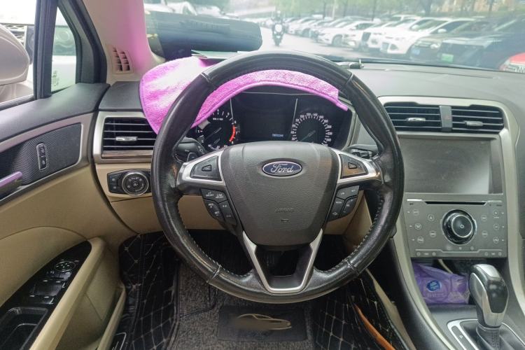 Used Ford Mondeo 2013 2.0L GTDi 200 Fashion Edition Steering Wheel