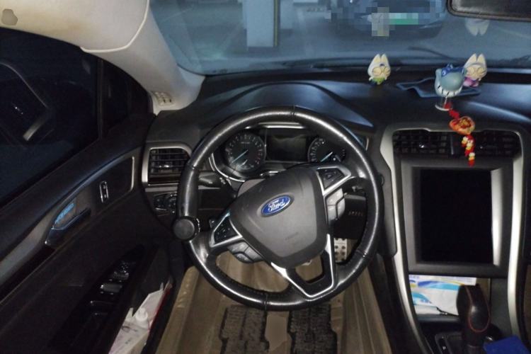 Used Ford Mondeo 2013 2.0L GTDi 200 Fashion Edition Steering Wheel