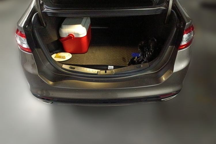 Used Ford Mondeo 2013 2.0L GTDi 200 Luxury Model Trunk