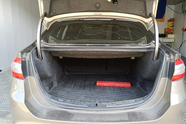 Used Ford Mondeo 2013 2.0L GTDi 200 Fashion Edition Trunk