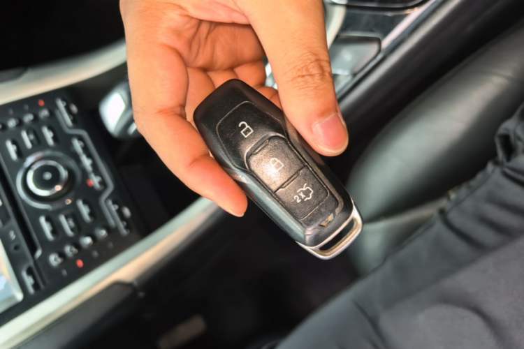 Used Ford Mondeo 2013 2.0L GTDi 200 Fashion Edition Vehicle Key