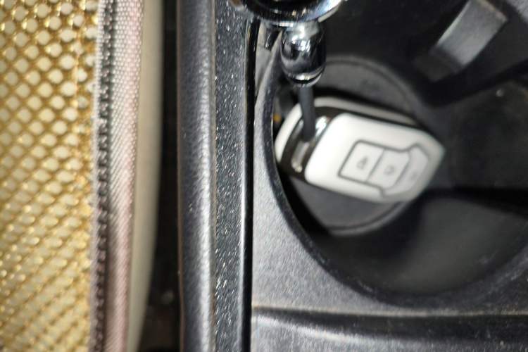 Used Ford Mondeo 2013 2.0L GTDi 200 Luxury Model Vehicle Key