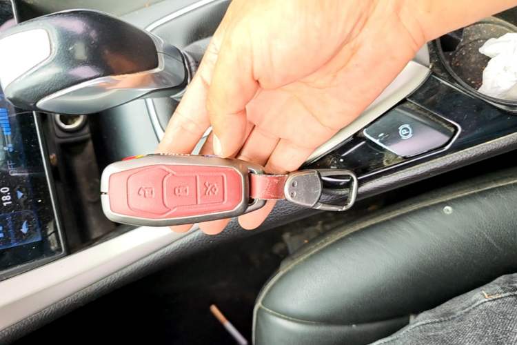 Used Ford Mondeo 2013 2.0L GTDi 200 Fashion Edition Vehicle Key