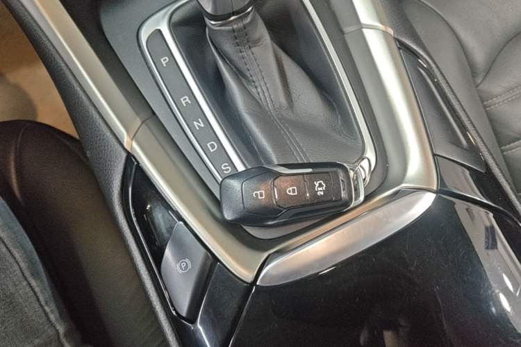 Used Ford Mondeo 2013 2.0L GTDi 200 Fashion Edition Vehicle Key