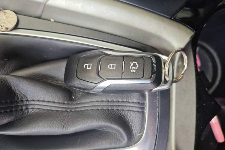 Used Ford Mondeo 2013 2.0L GTDi 200 Fashion Edition Vehicle Key