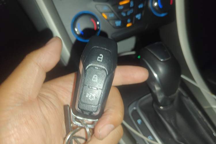 Used Ford Mondeo 2013 2.0L GTDi 200 Fashion Edition Vehicle Key