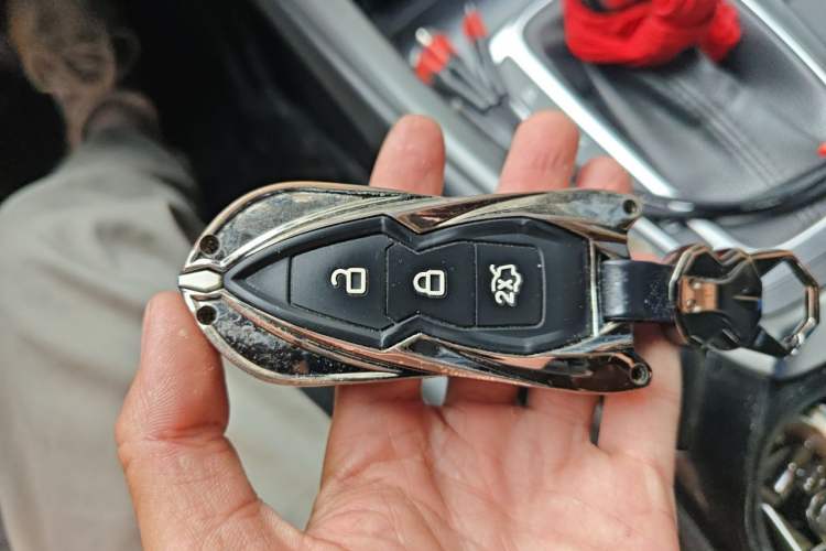 Used Ford Mondeo 2013 2.0L GTDi240 Luxury Sport Model Vehicle Key