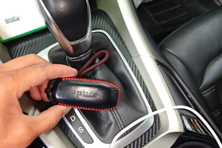Used Ford Mondeo 2013 2.0L GTDi 200 Luxury Model Vehicle Key