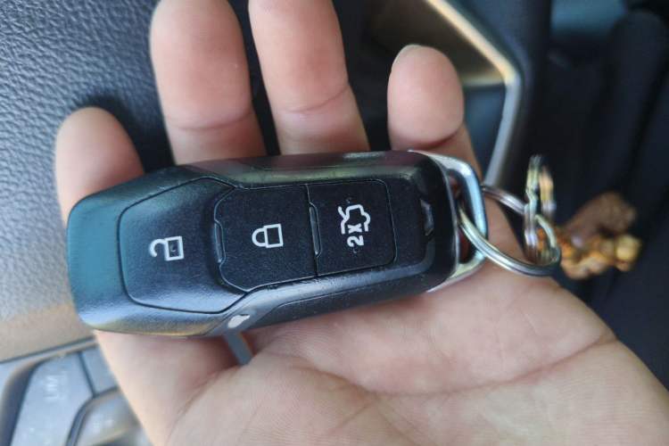 Used Ford Mondeo 2013 2.0L GTDi 200 Fashion Edition Vehicle Key