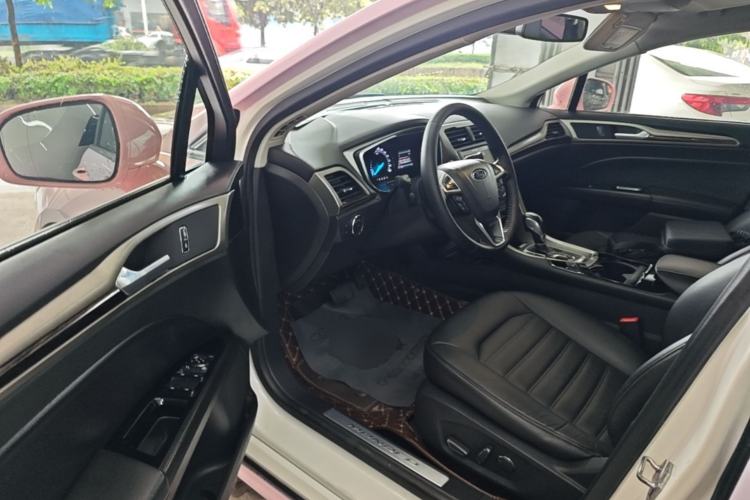 Used Ford Mondeo 2013 2.0L GTDi 200 Luxury Model Driver Seat