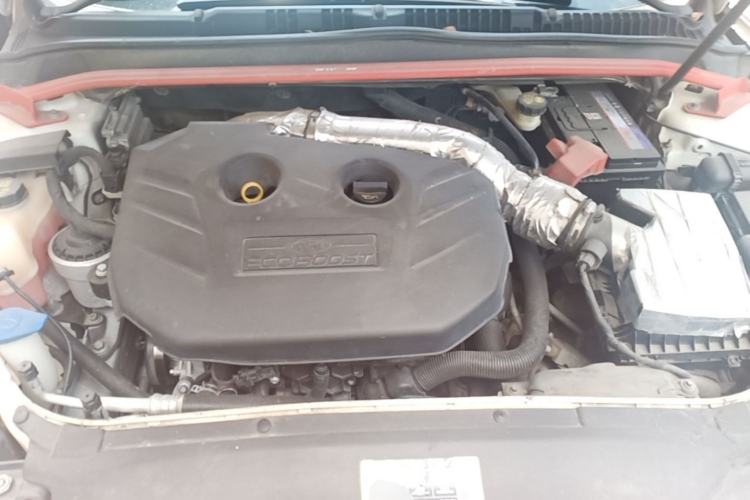 Used Ford Mondeo 2013 2.0L GTDi 200 Luxury Model Engine Bay