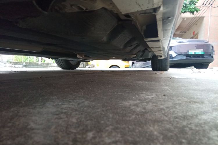 Used Ford Mondeo 2013 2.0L GTDi 200 Fashion Edition Chassis Front Left