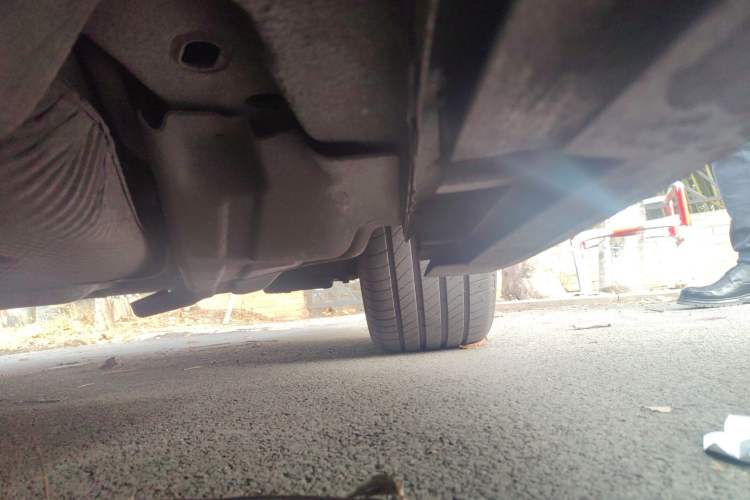 Used Ford Mondeo 2013 2.0L GTDi 200 Luxury Model Chassis Rear Left