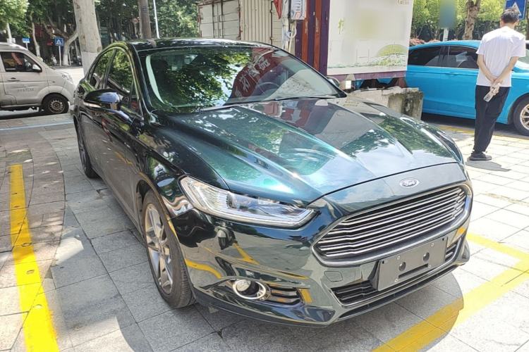 Used Ford Mondeo 2013 2.0L GTDi240 Luxury Sport Model Front Right 45 Deg