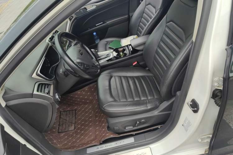 Used Ford Mondeo 2013 2.0L GTDi 200 Fashion Edition Left Front Seat