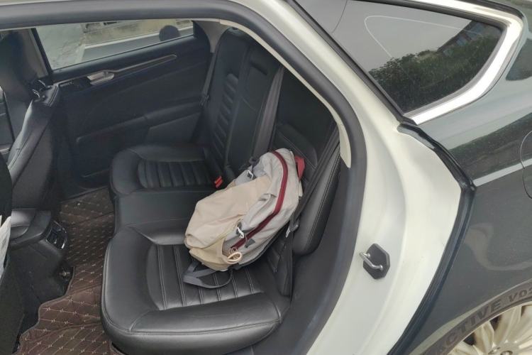 Used Ford Mondeo 2013 2.0L GTDi 200 Fashion Edition Left Rear Seat